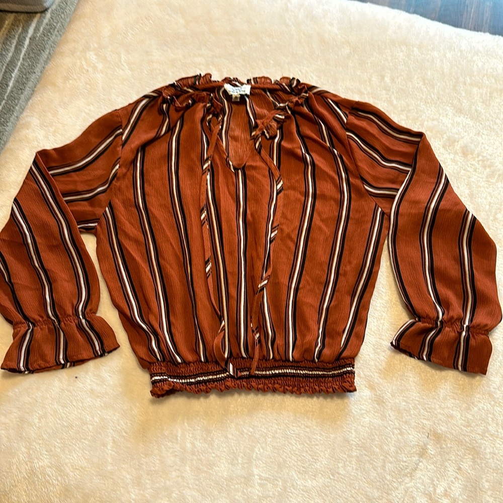 Women’s Medium Blouse